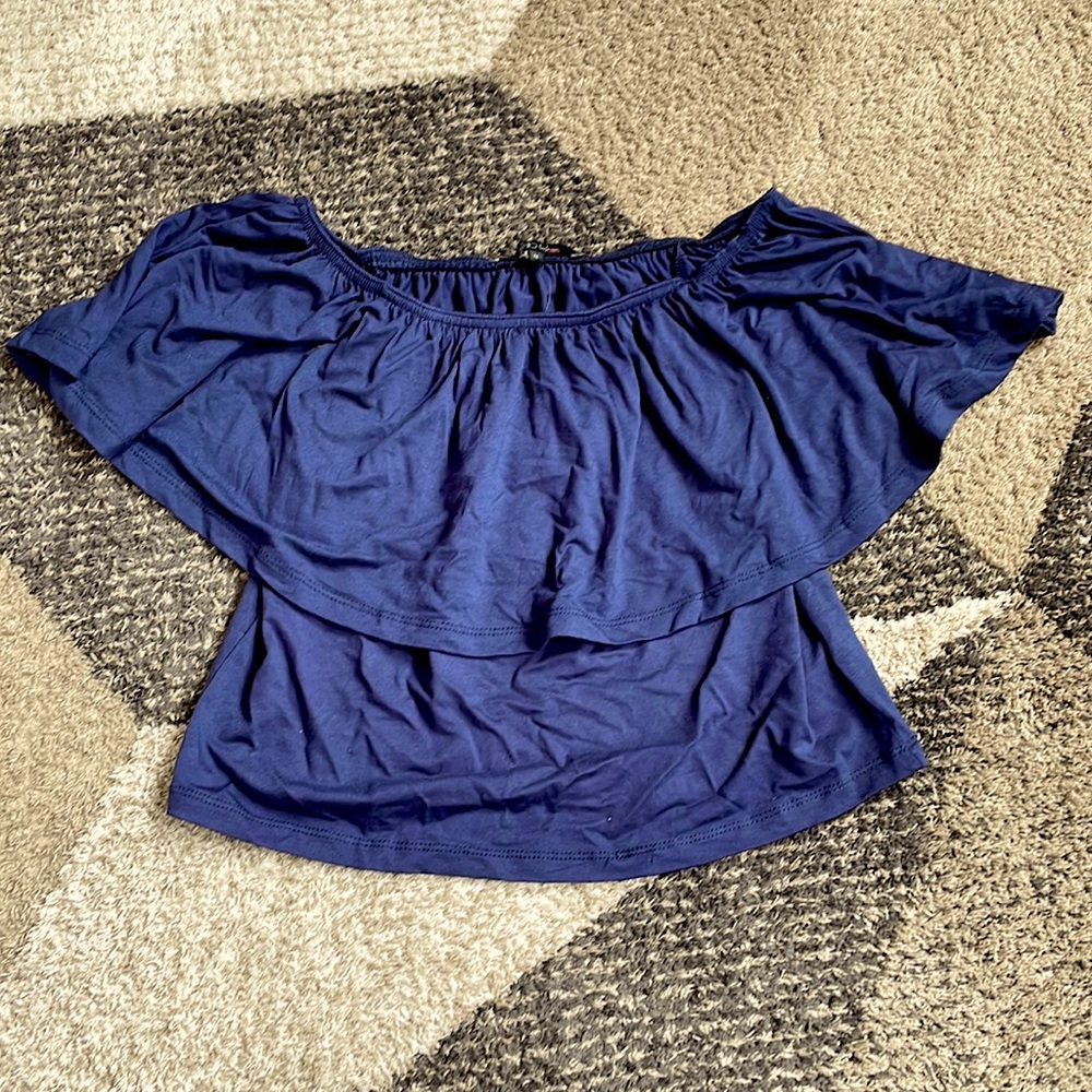 Francesca’s off the shoulder crop top